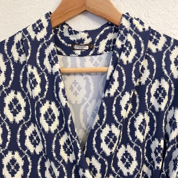 J. McLaughlin Catalina Cloth Faux-Wrap Dress Small Navy Geometric Office Stretch - Picture 4 of 13